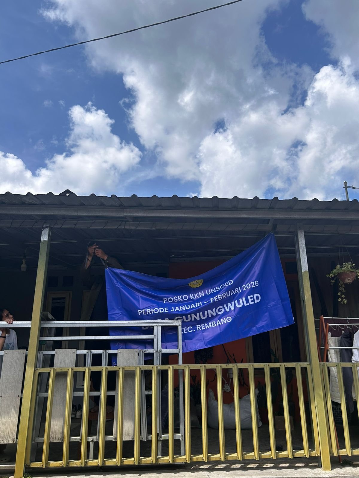 Pemasangan Banner KKN