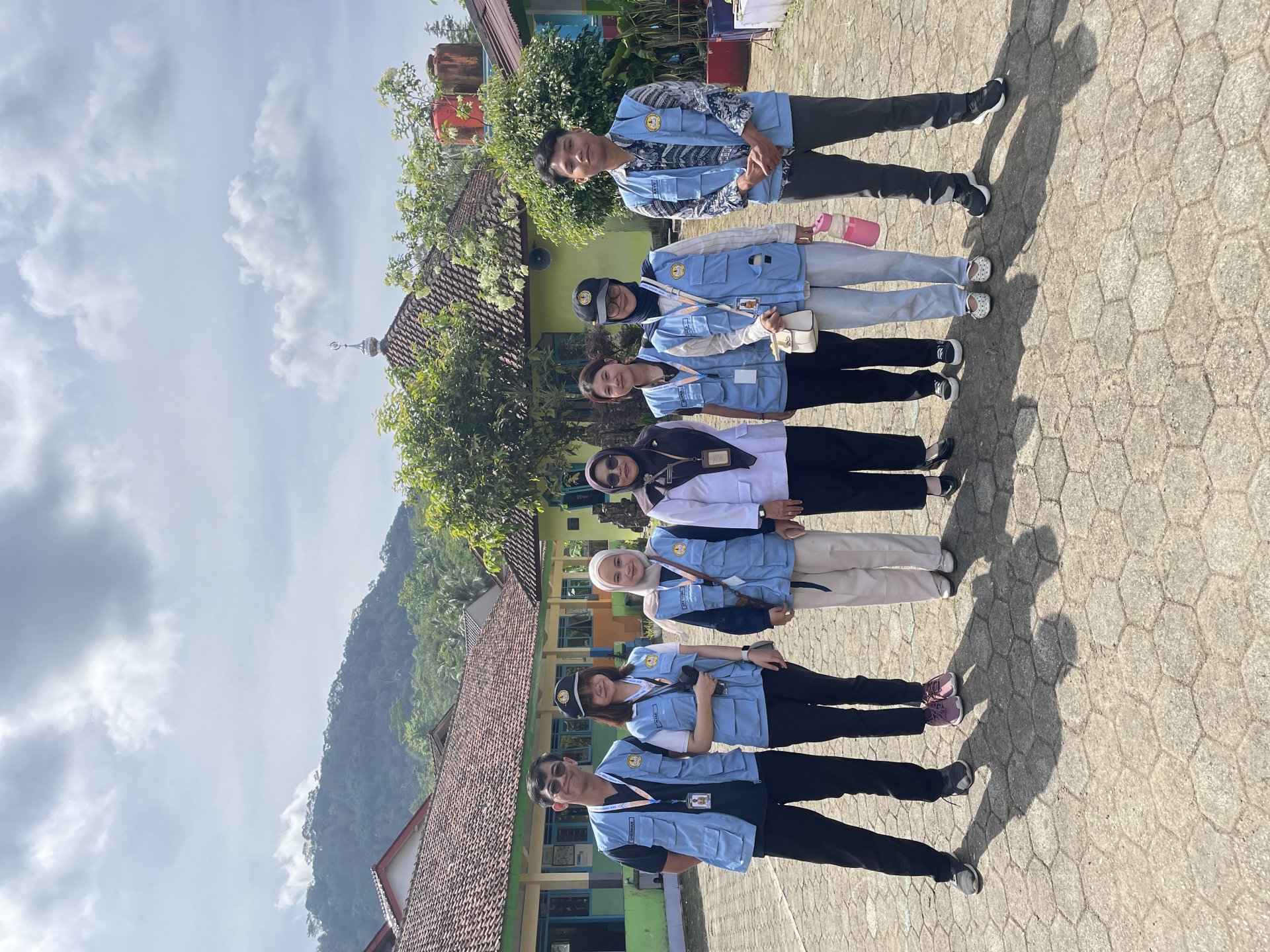 Sowan atau kunjungan ke SDN 1 LOSARI