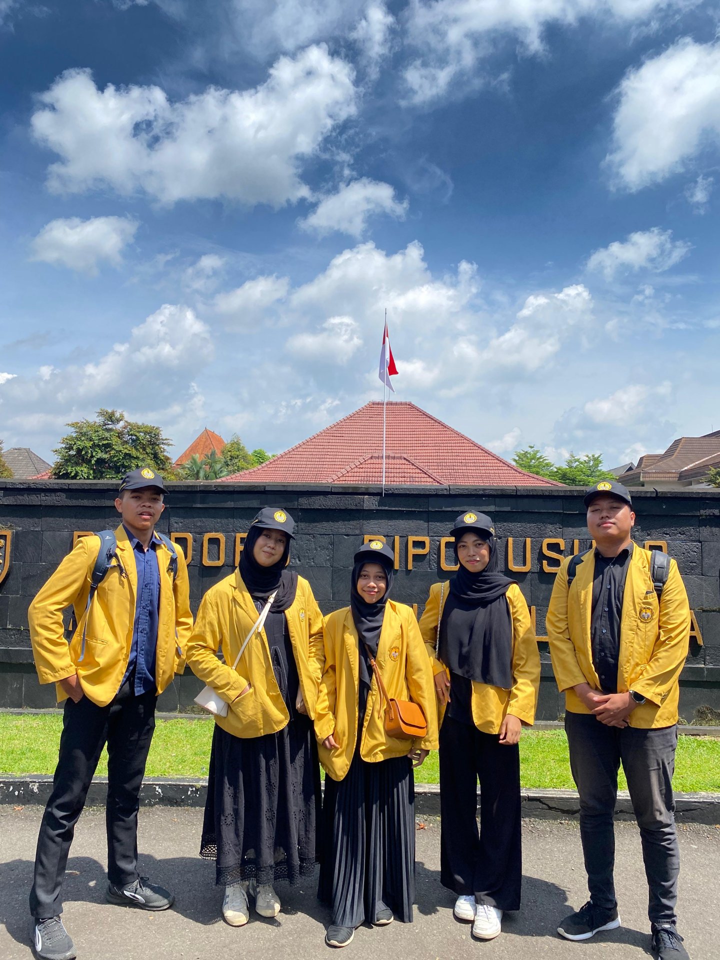 Penerimaan KKN Unsoed di Kabupaten Purbalingga dan Memasang Banner