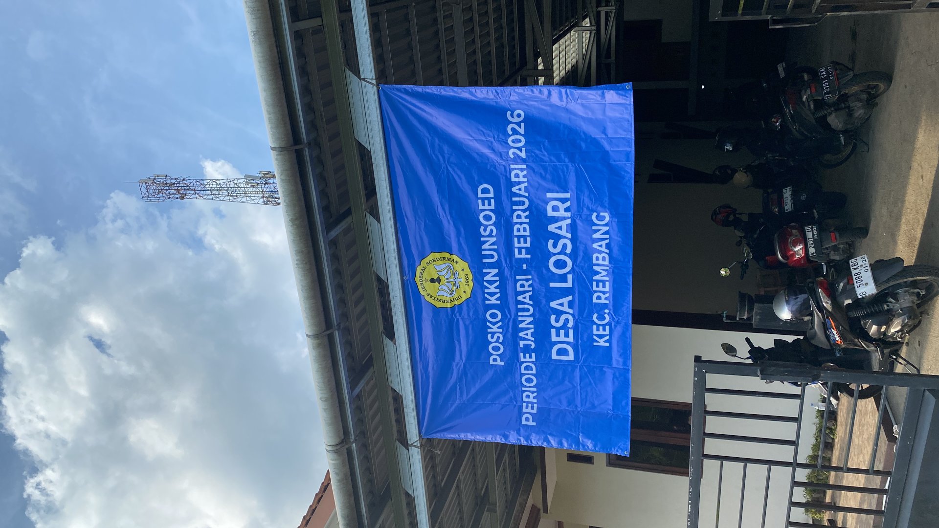 Pemasangan Banner