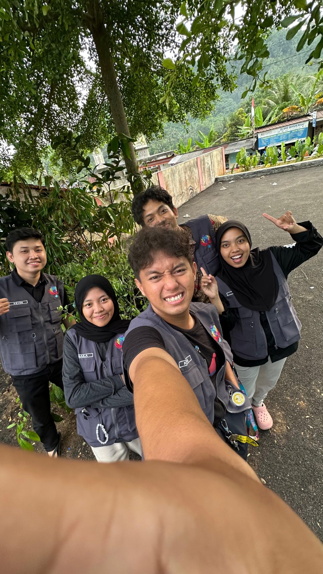 Penyiraman tanaman konservasi