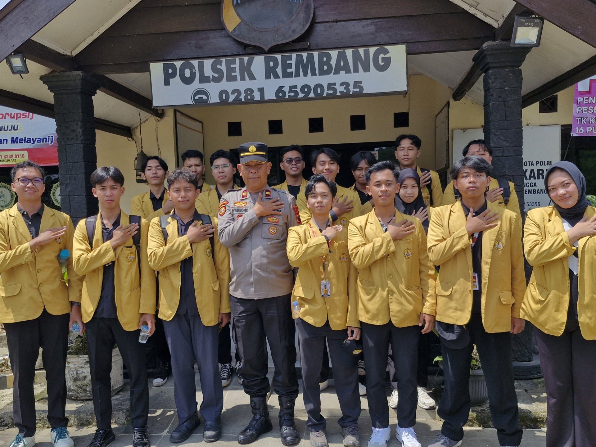 SILATURAHMI KUNJUNGAN MAHASISWA KKN DI POLSEK KECAMTAN REMBANG