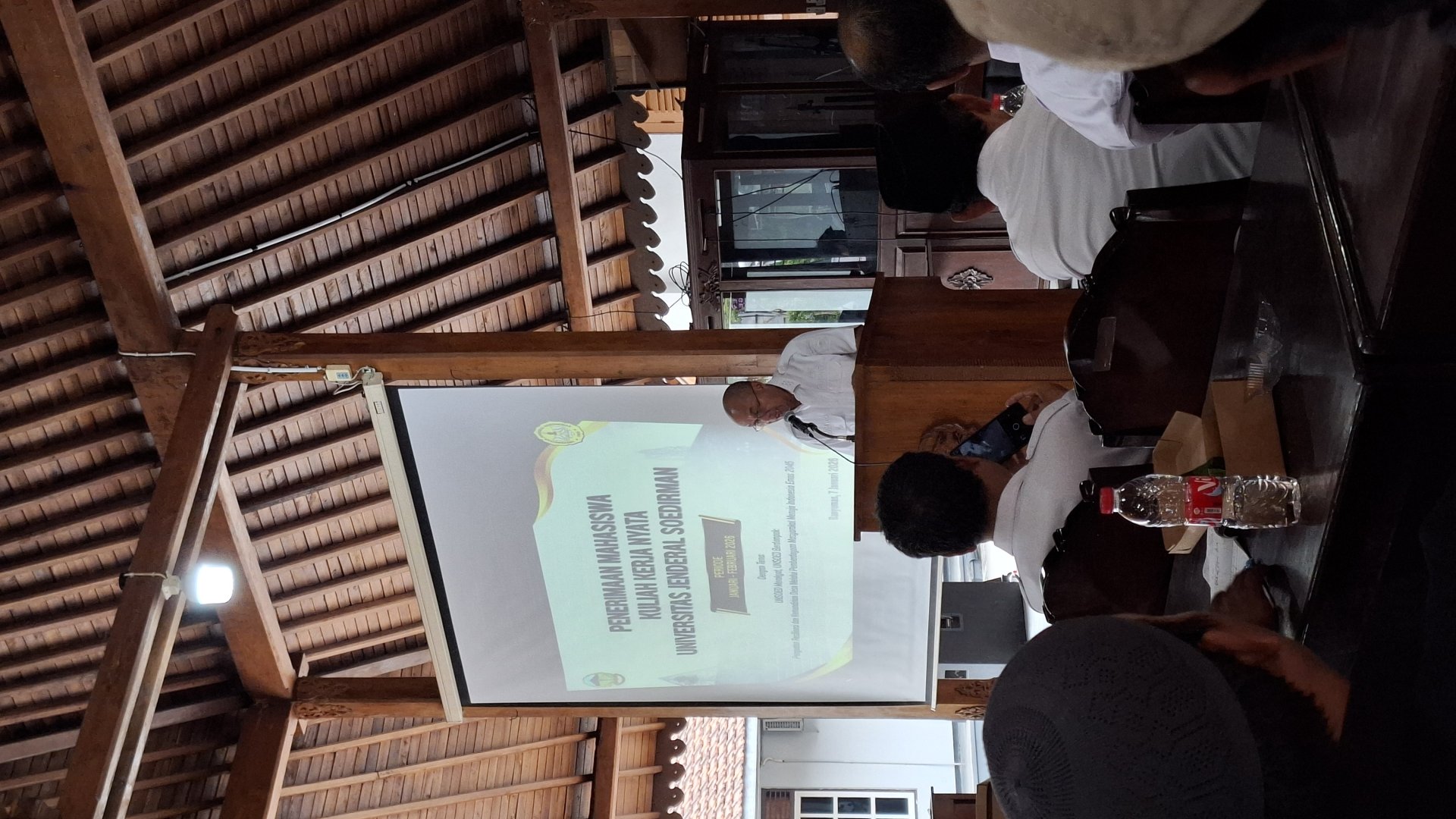 Penerimaan mahasiswa KKN di Kantor Wakil Bupati