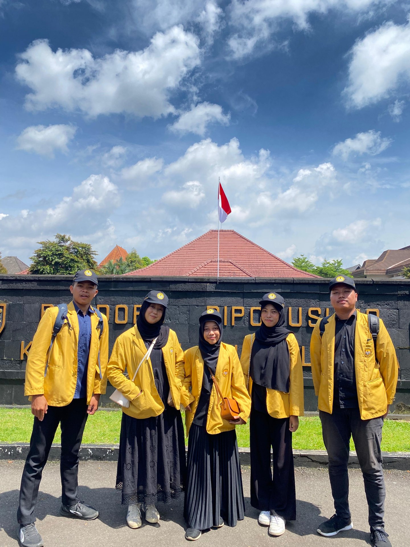 Penerimaan Mahasiswa KKN Unsoed di Kabupaten Purbalingga dan Pemasangan Banner Posko