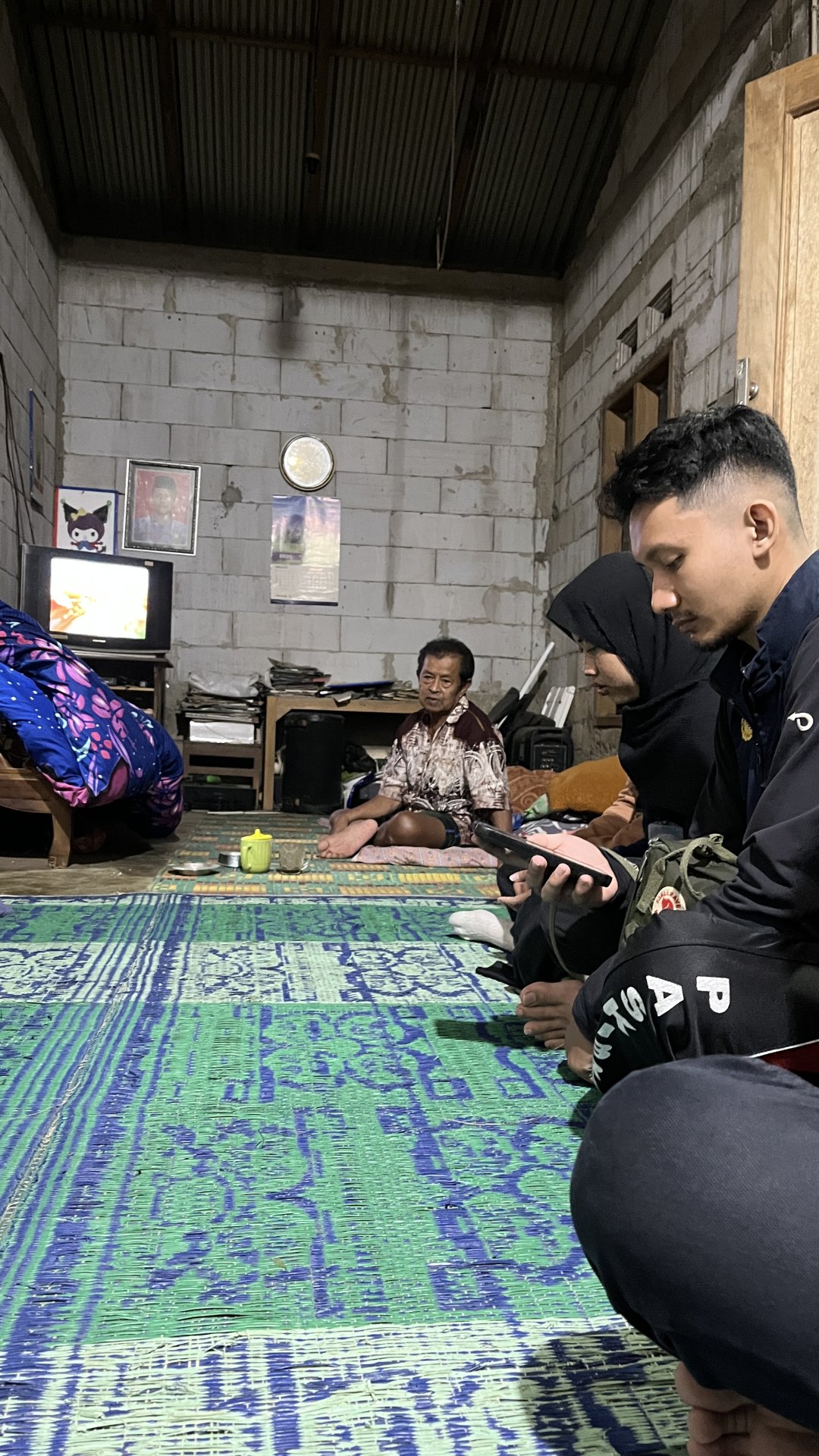 Silaturahmi kepada perangkat dusun dan tokoh masyarakat sekitar