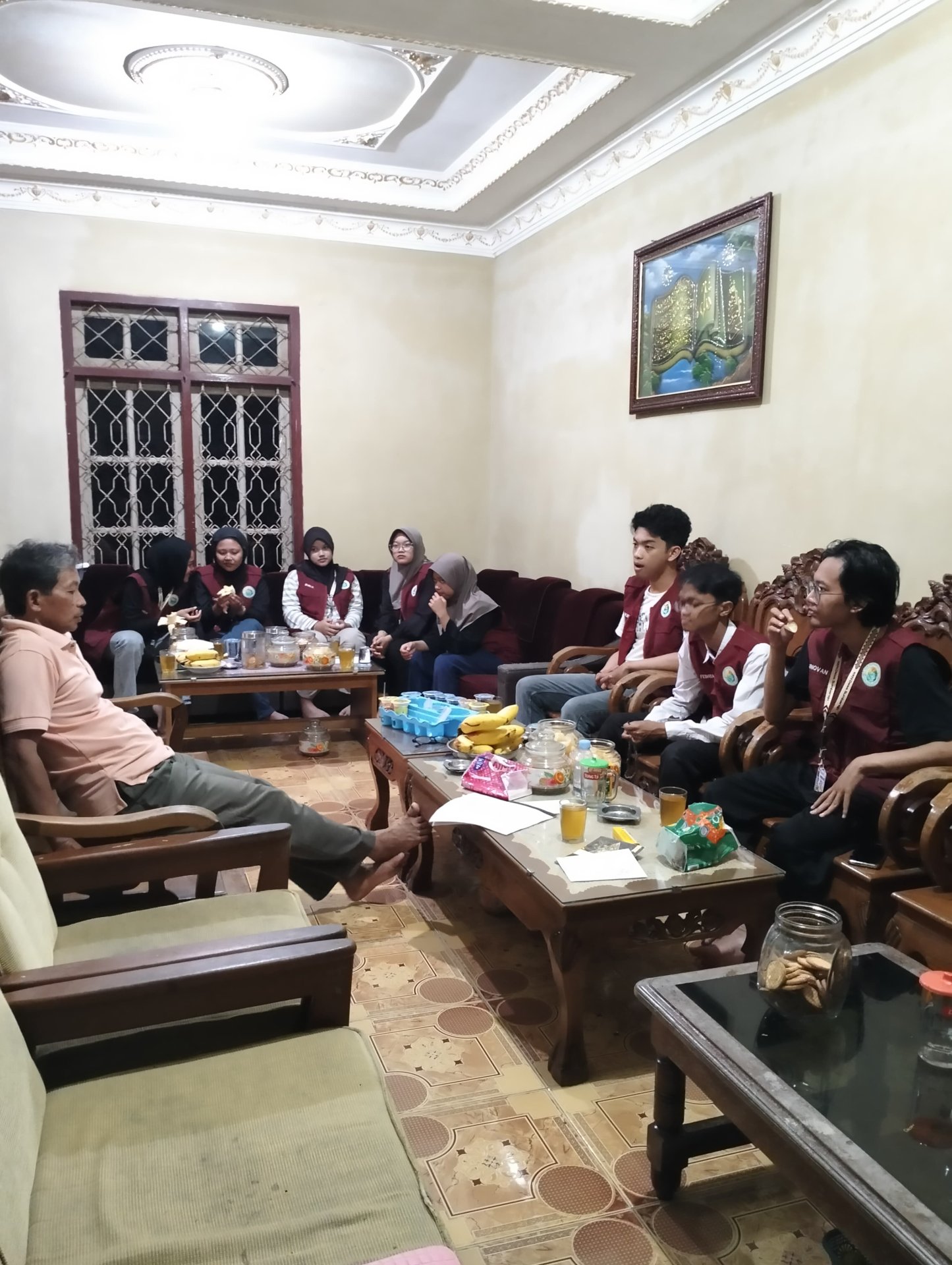 KUNJUNGAN RUMAH PAK KADES