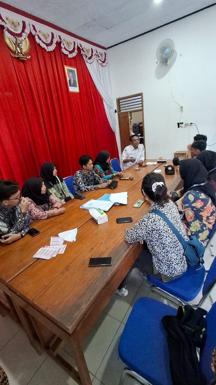 Day 1 Pemaparan Proker di Balai Desa