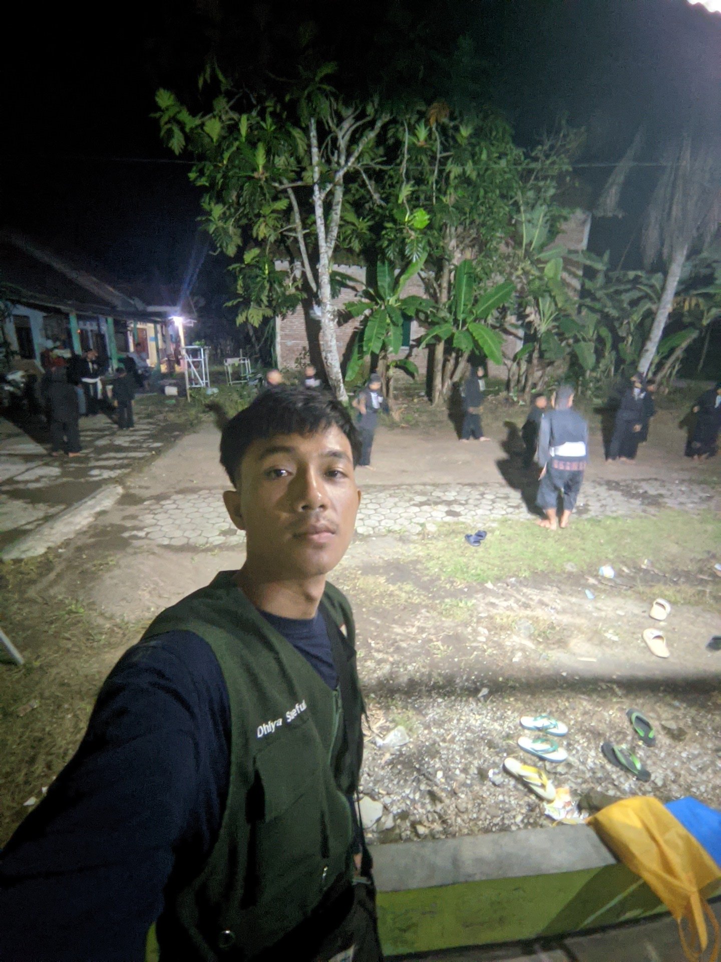 Bersosialisasi dengan kegiatan silat di masyarakat