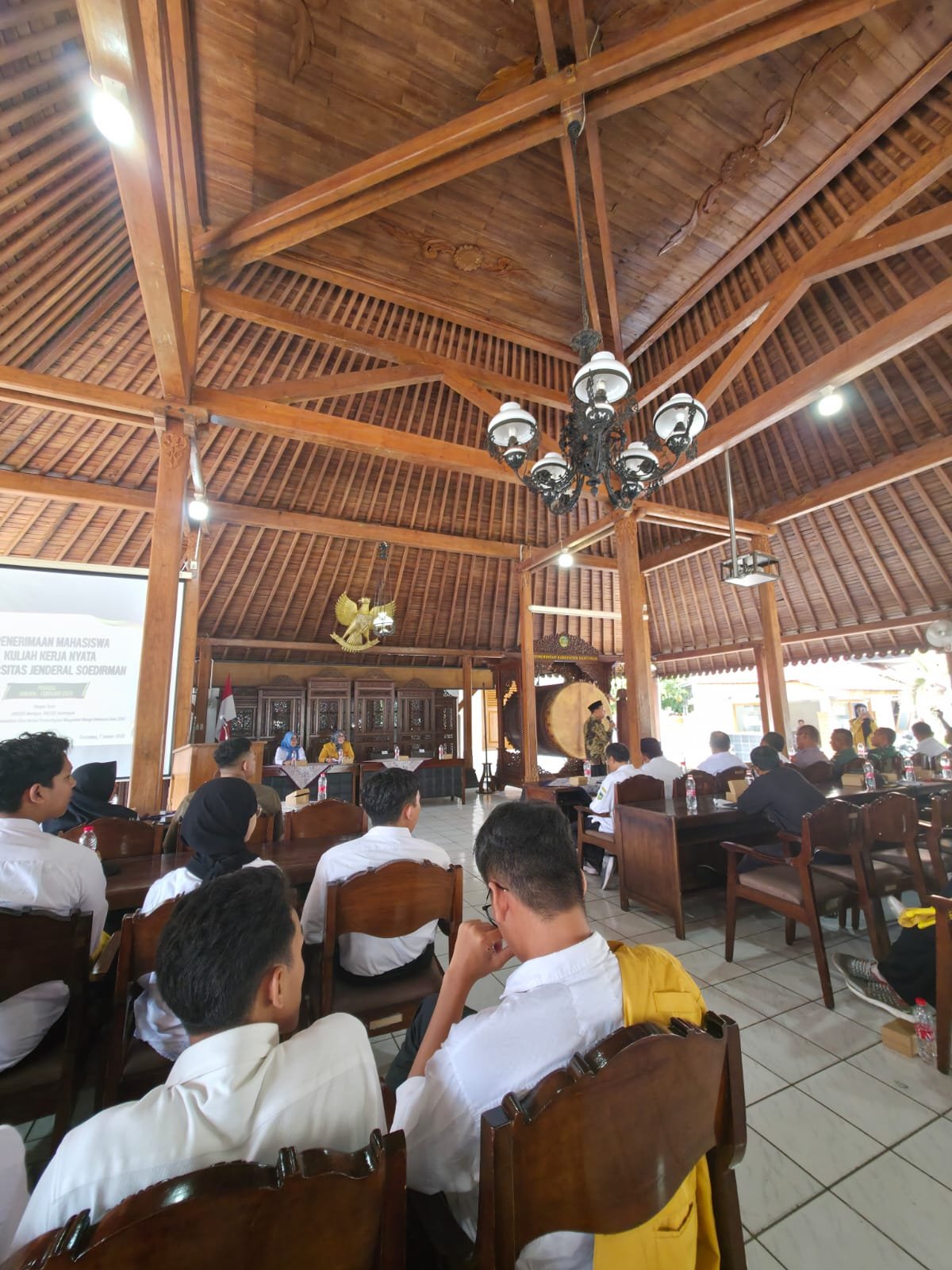 Hari Pertama KKN: Penerimaan Mahasiswa KKN Kabupaten Banyumas dan Sosialisasi Kebencanaan di BPBD Banyumas