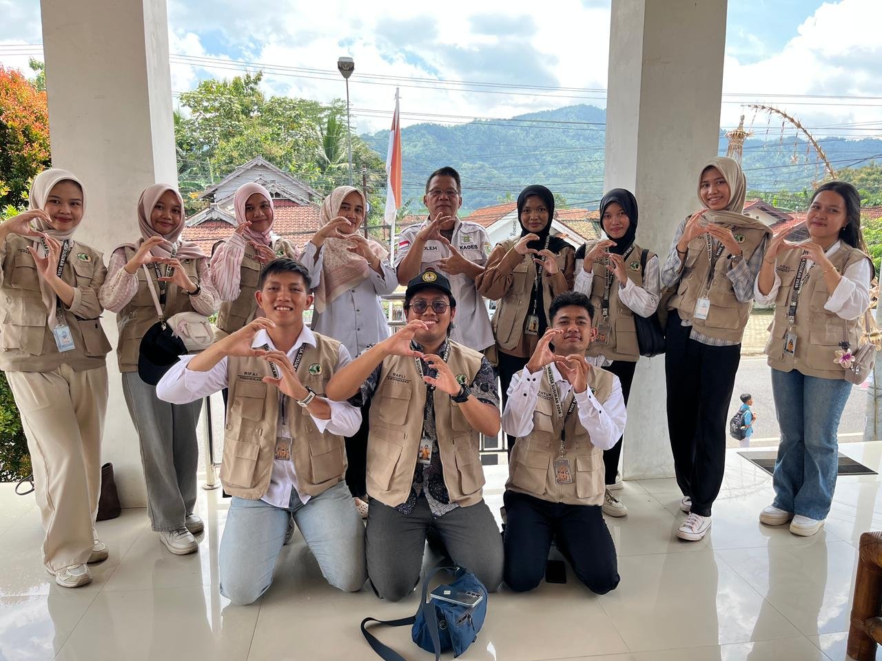 Kunjungan ke Balai Desa Susukan