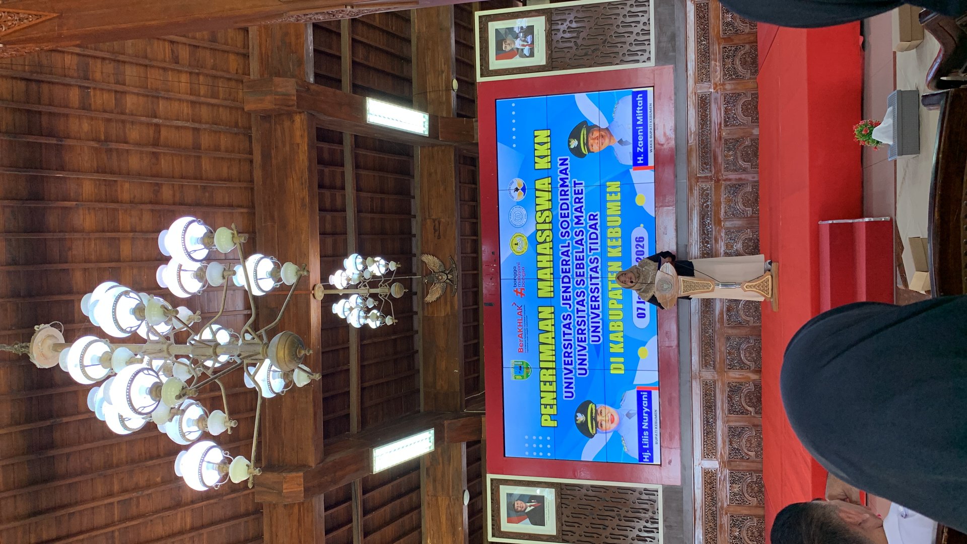 Penerimaan mahasiswa kkn unsoed di pendopo kebumen