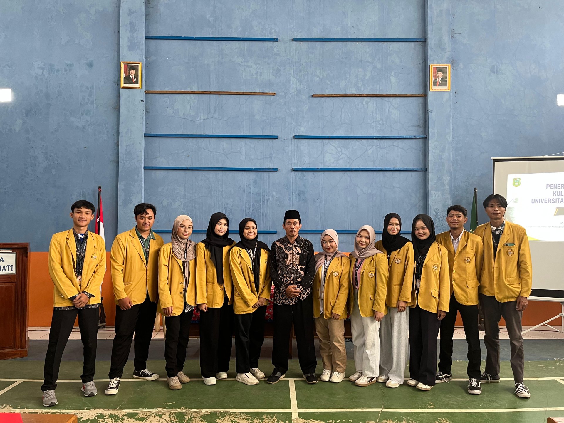 Upacara penerimaan mahasiswa kkn