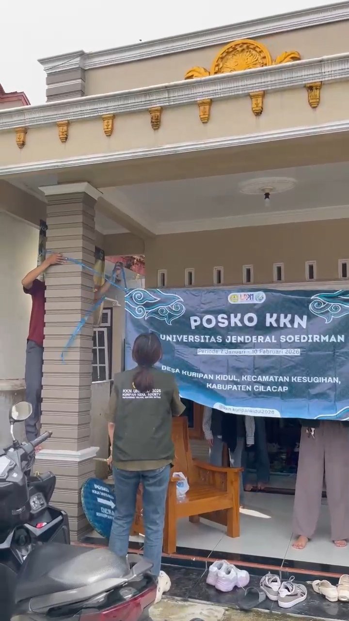 Pemasangan Banner dan Tampah KKN