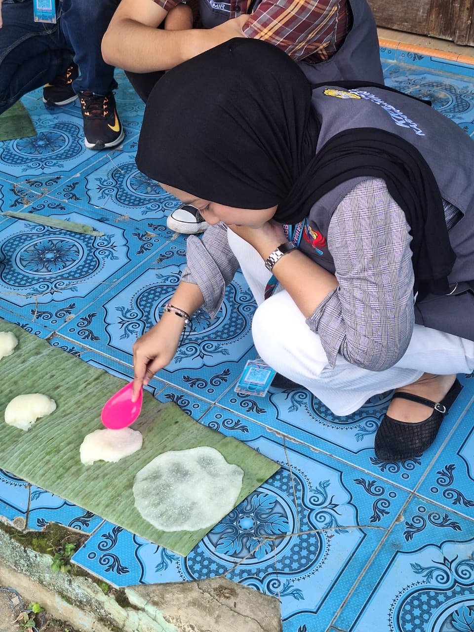 Kunjungan Salah Satu UMKM di Desa Karangbawang