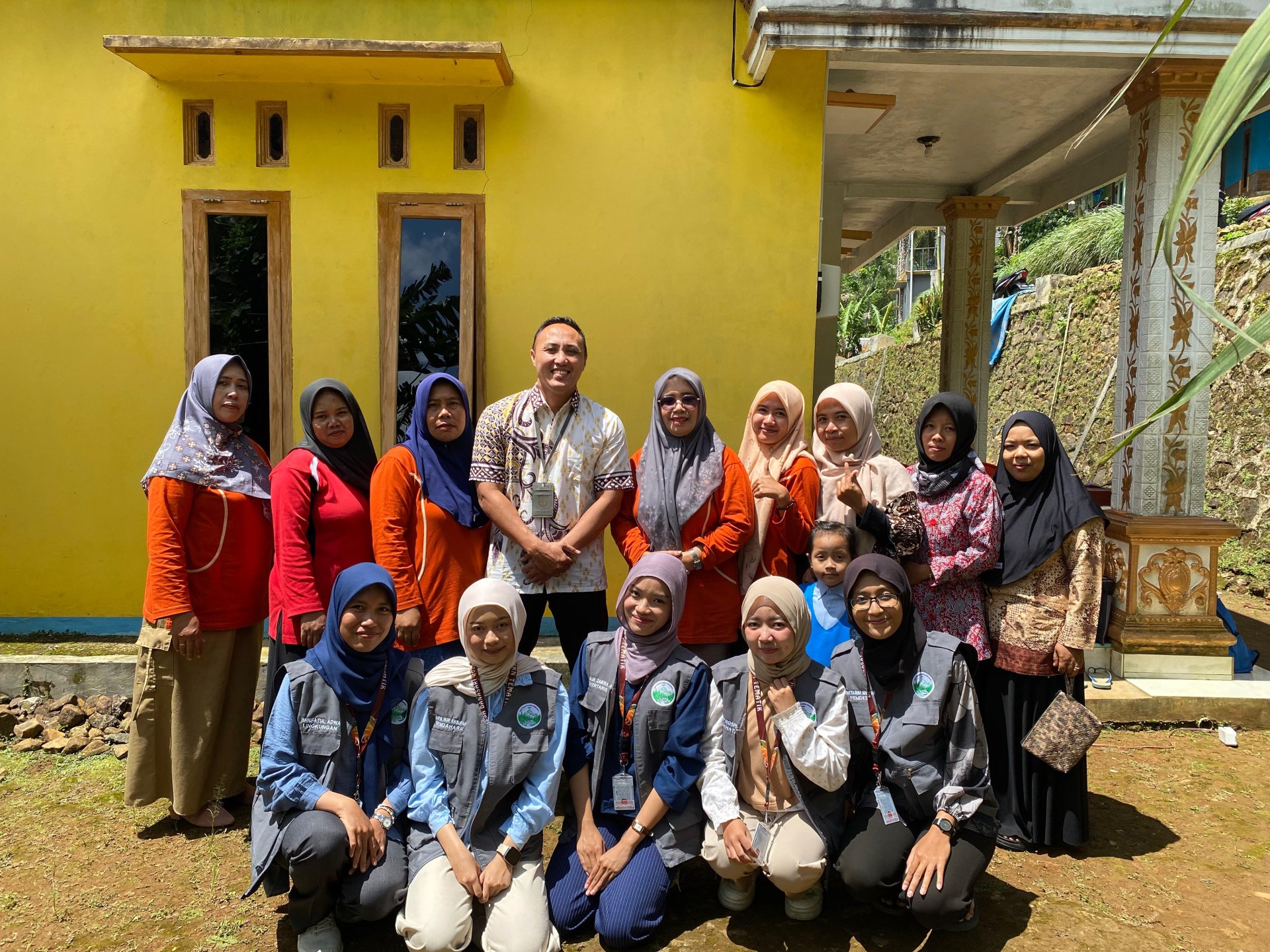 Pendampingan posyandu kelompok mawar