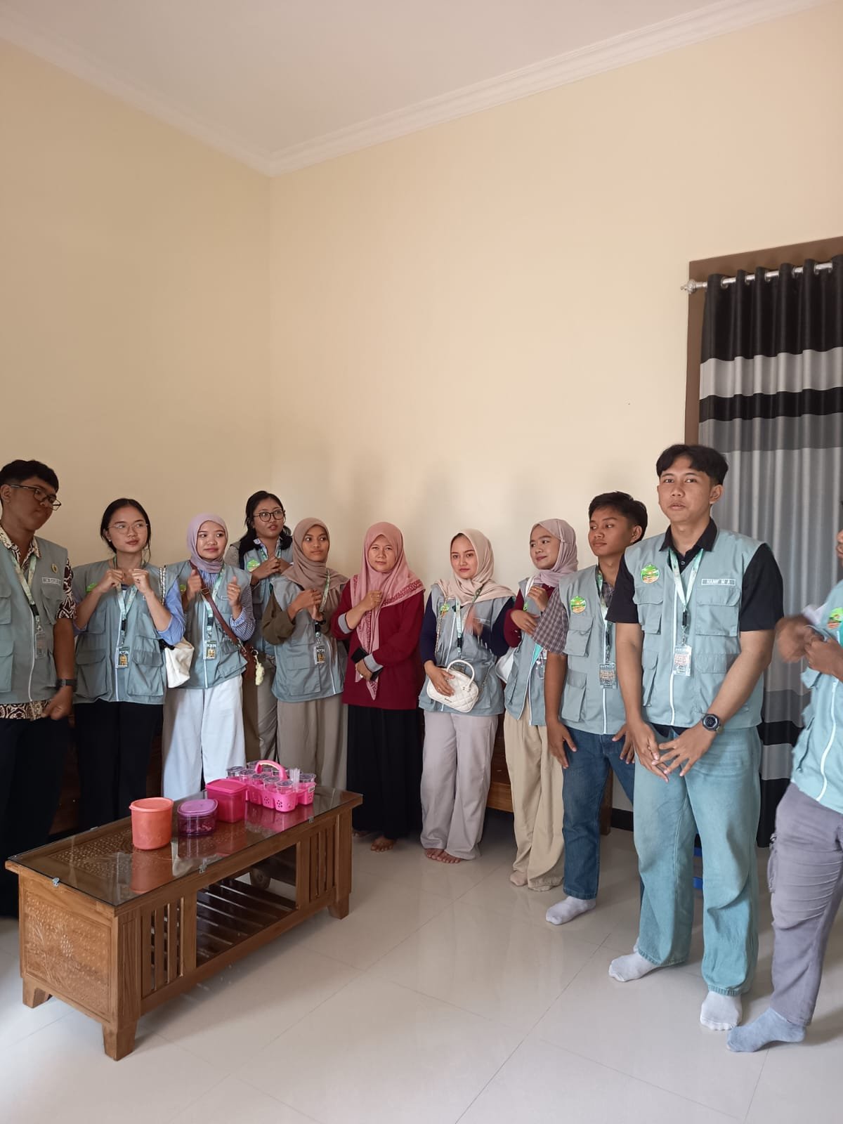 Sowan bu ferya (posyandu)