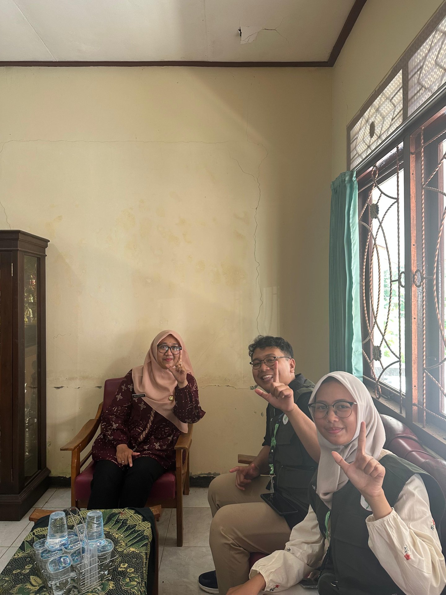 Kunjungan dan perkenalan dengan perangkat Desa Jangrana