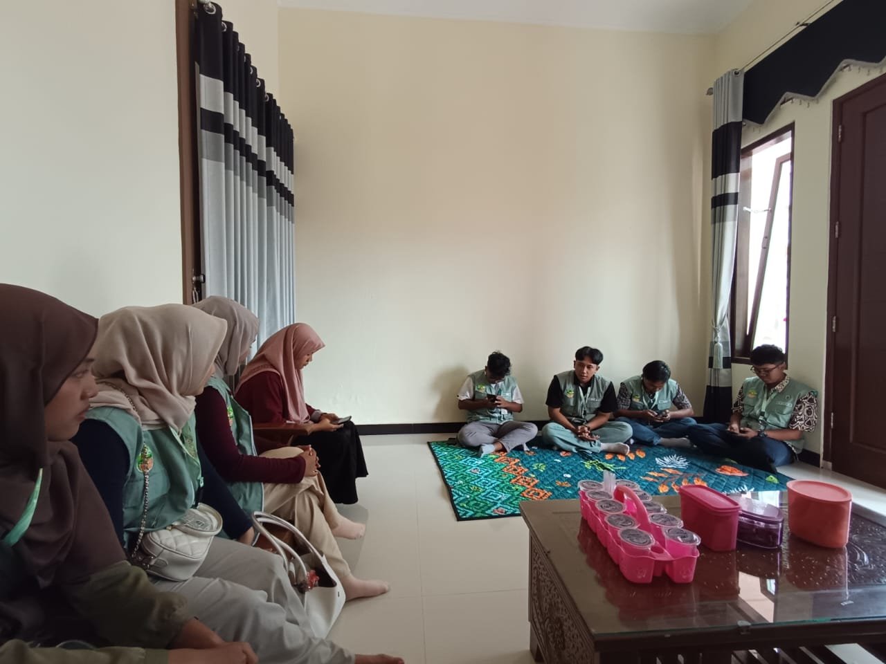 Kunjungan ke posyandu dan nata farm