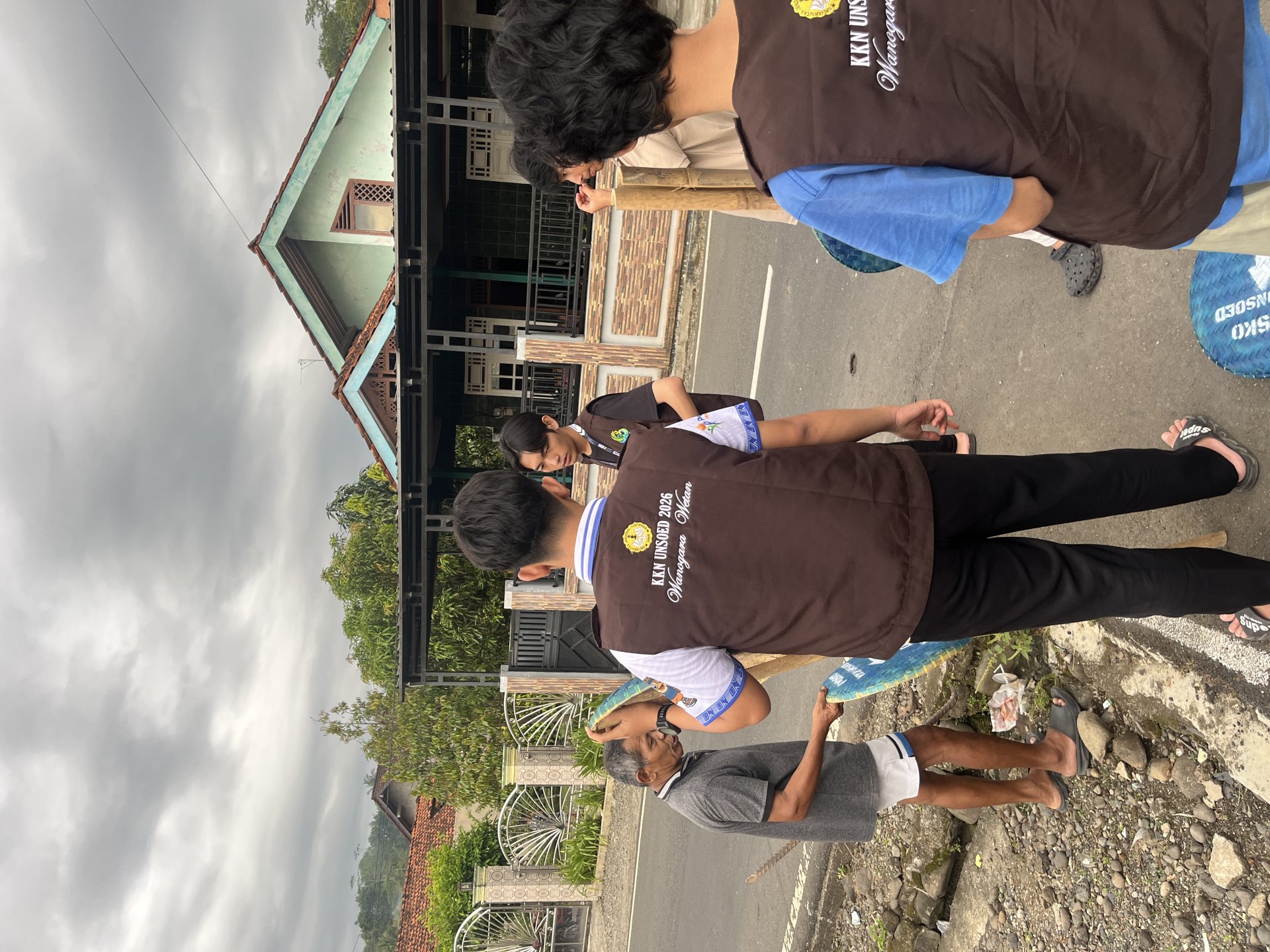 Pemasangan Penanda Posko