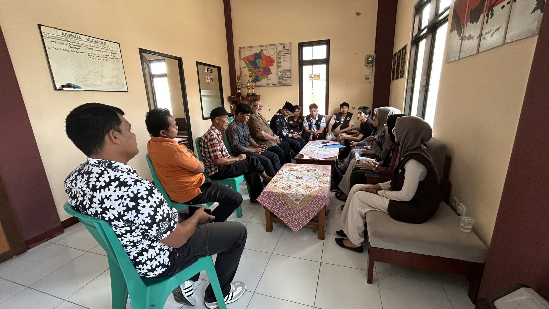 Diskusi Proker Bersama Pemdes