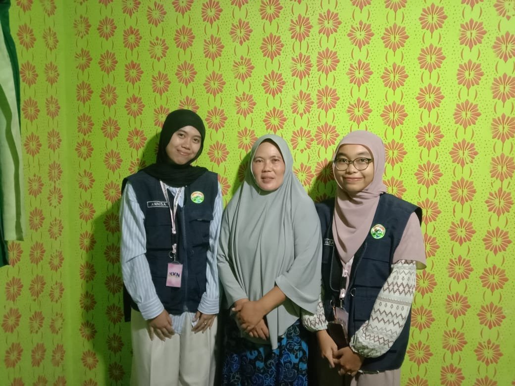 Kunjungan ke UMKM Gropak Ibu Riswati