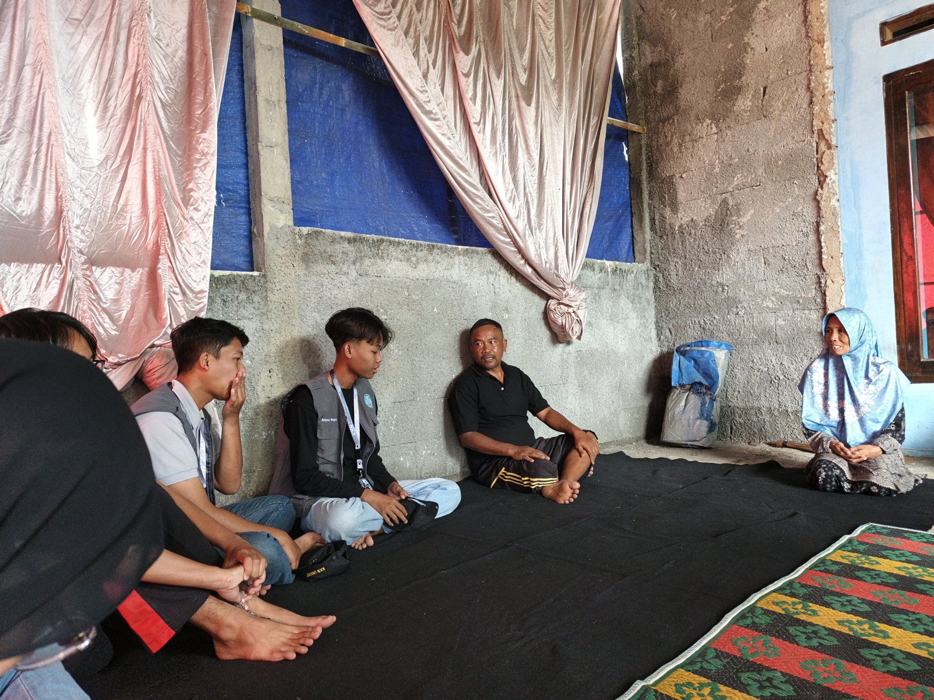 Kunjungan ke RT desa Gunungtiga