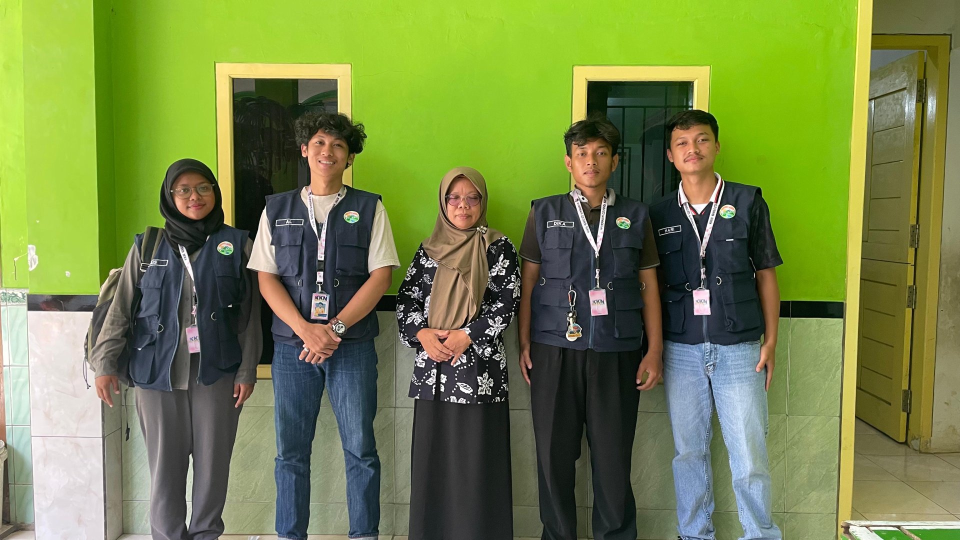 Hari kedua - Berkunjung ke MI Somakaton