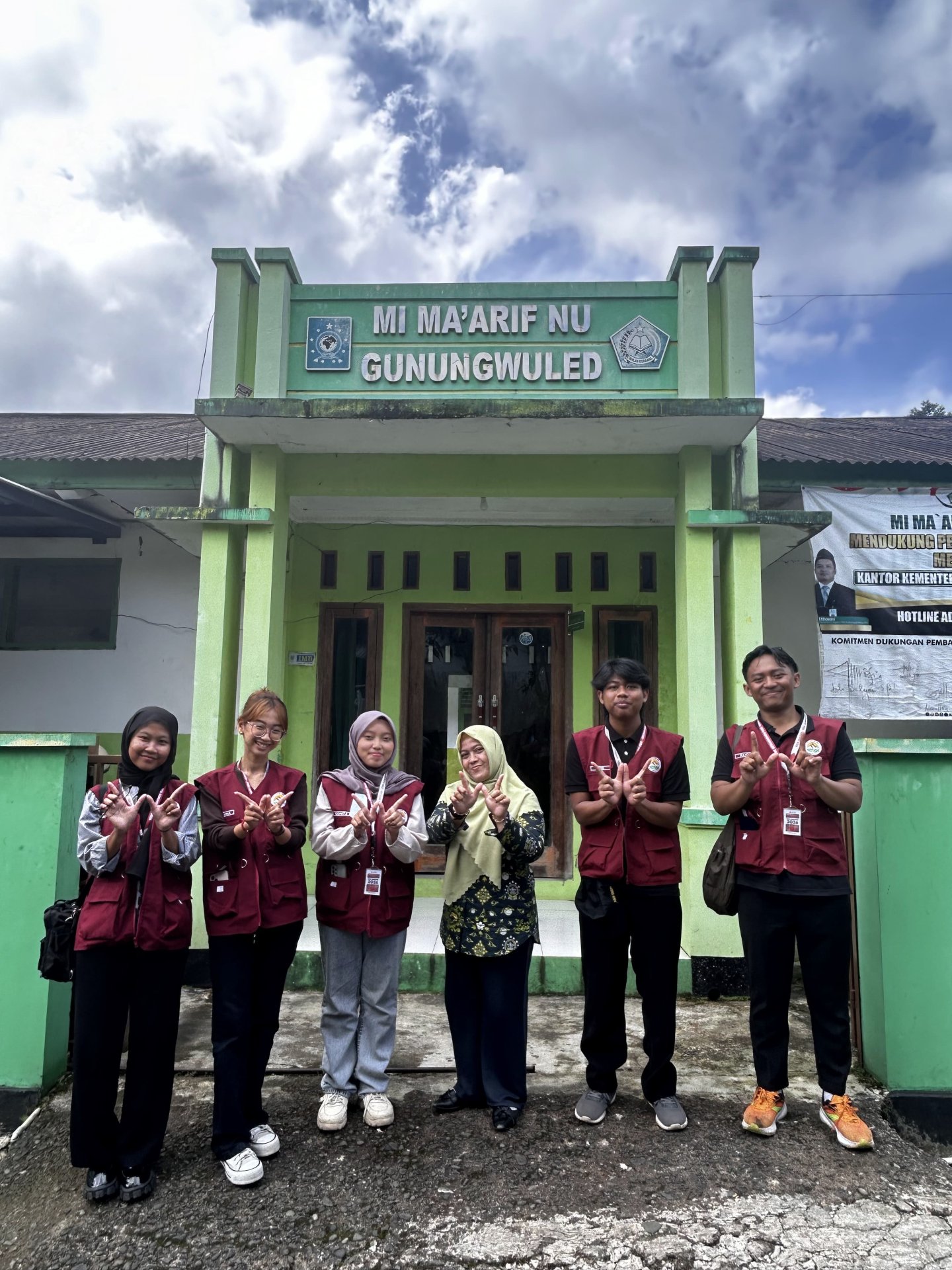 Kunjungan Ke MI Maarif