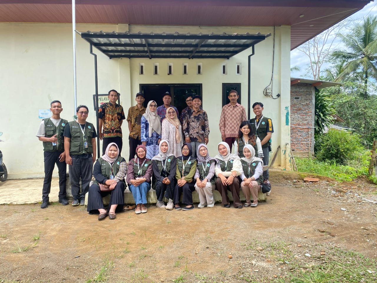 Berkunjung Ke Berbagai Tokoh Masyarakat Desa Somogede