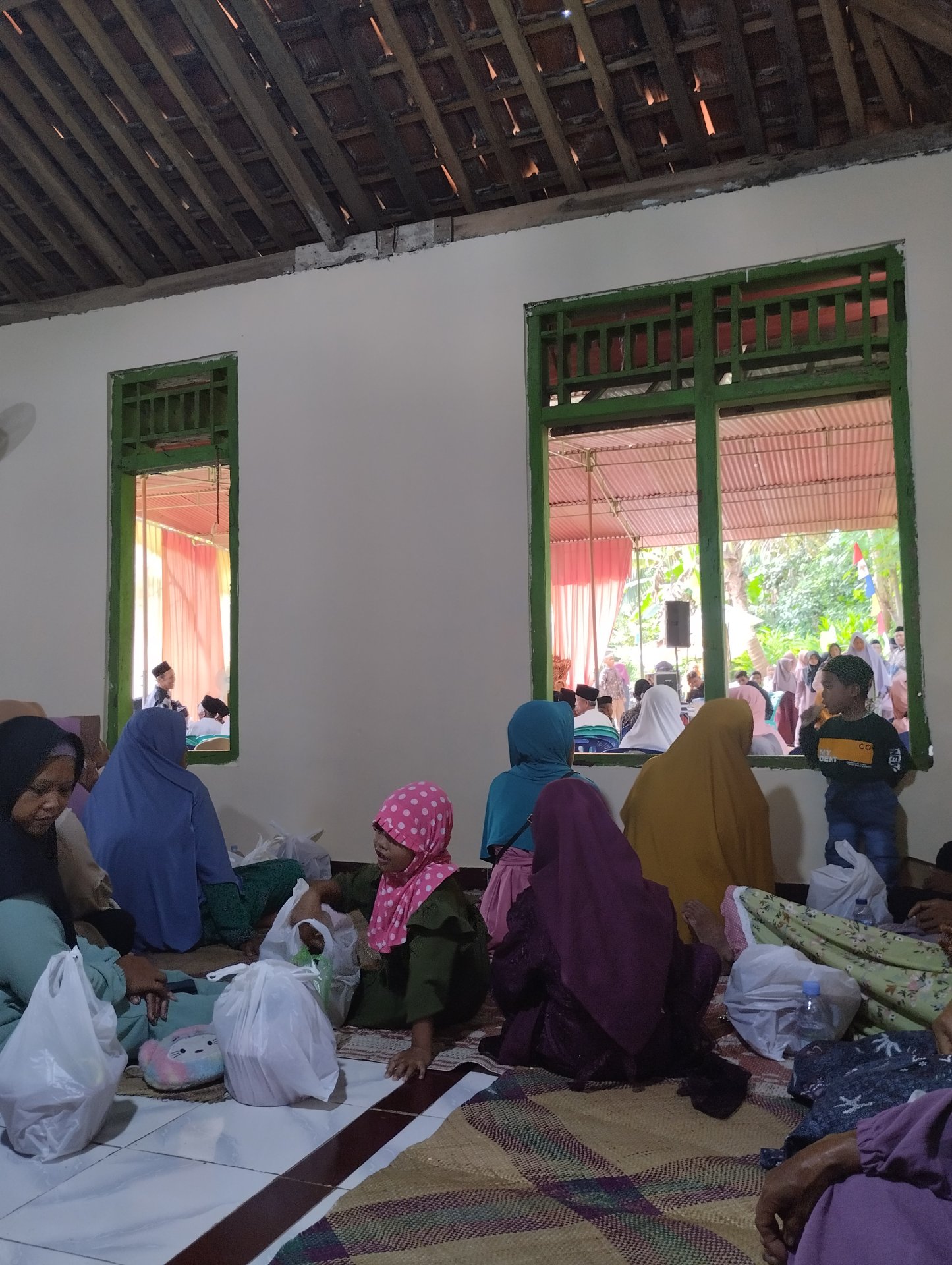 Pemasangan Petunjuk Arah Posko, Pengajian Isra Mi'raj, dan Tahlil Rutinan Malam Jumat