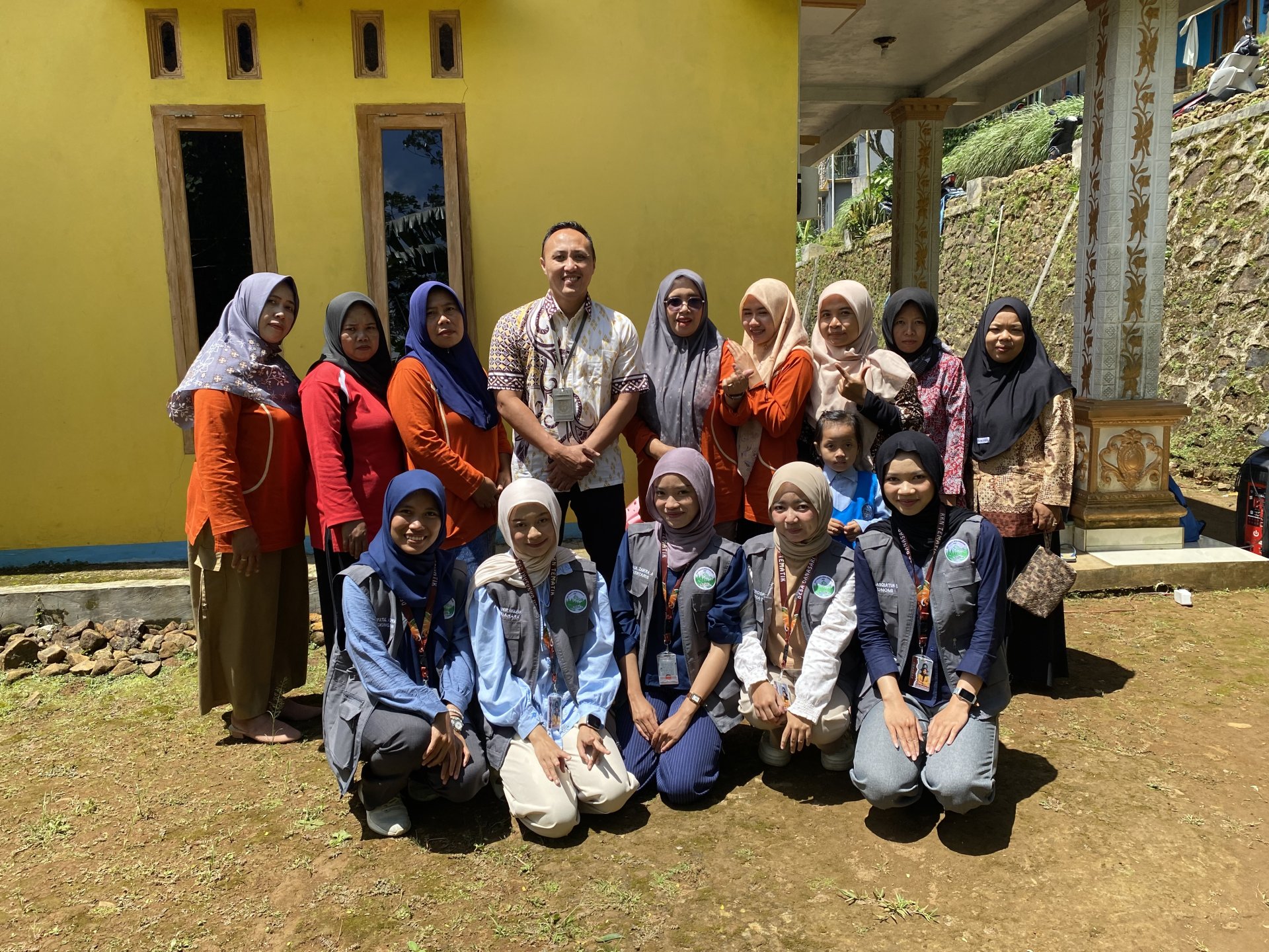 Pendampingan posyandu balita dan lansia