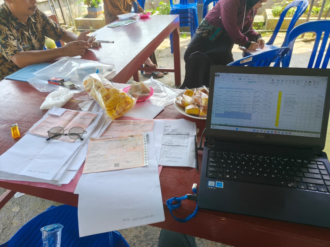 Pendampingan Administrasi Pertanahan (Digitalisasi & Entry Data PTSL) di Kantor Kelurahan Wadaslintang.