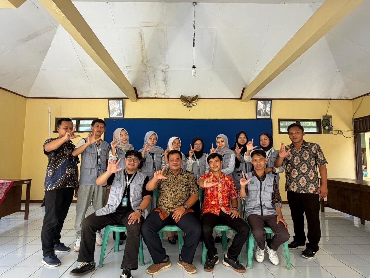 Pemaparan Proker kepada perangakat desa dan penerimaan peserta kkn