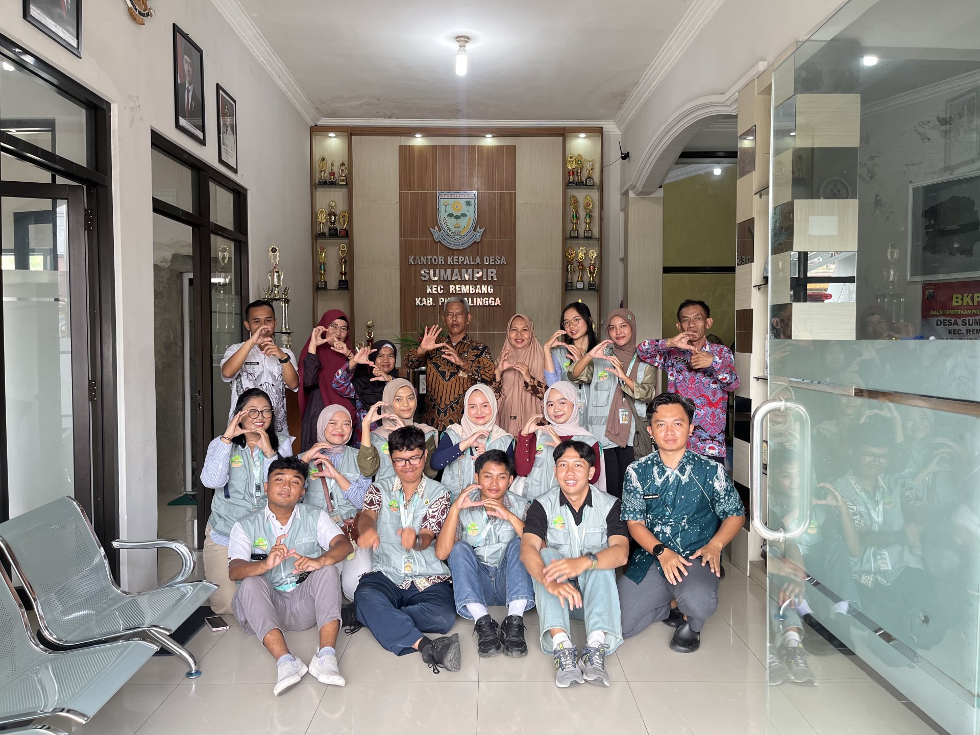 Kunjungan dan Koordinasi Awal dengan Pemerintah Desa Sumampir