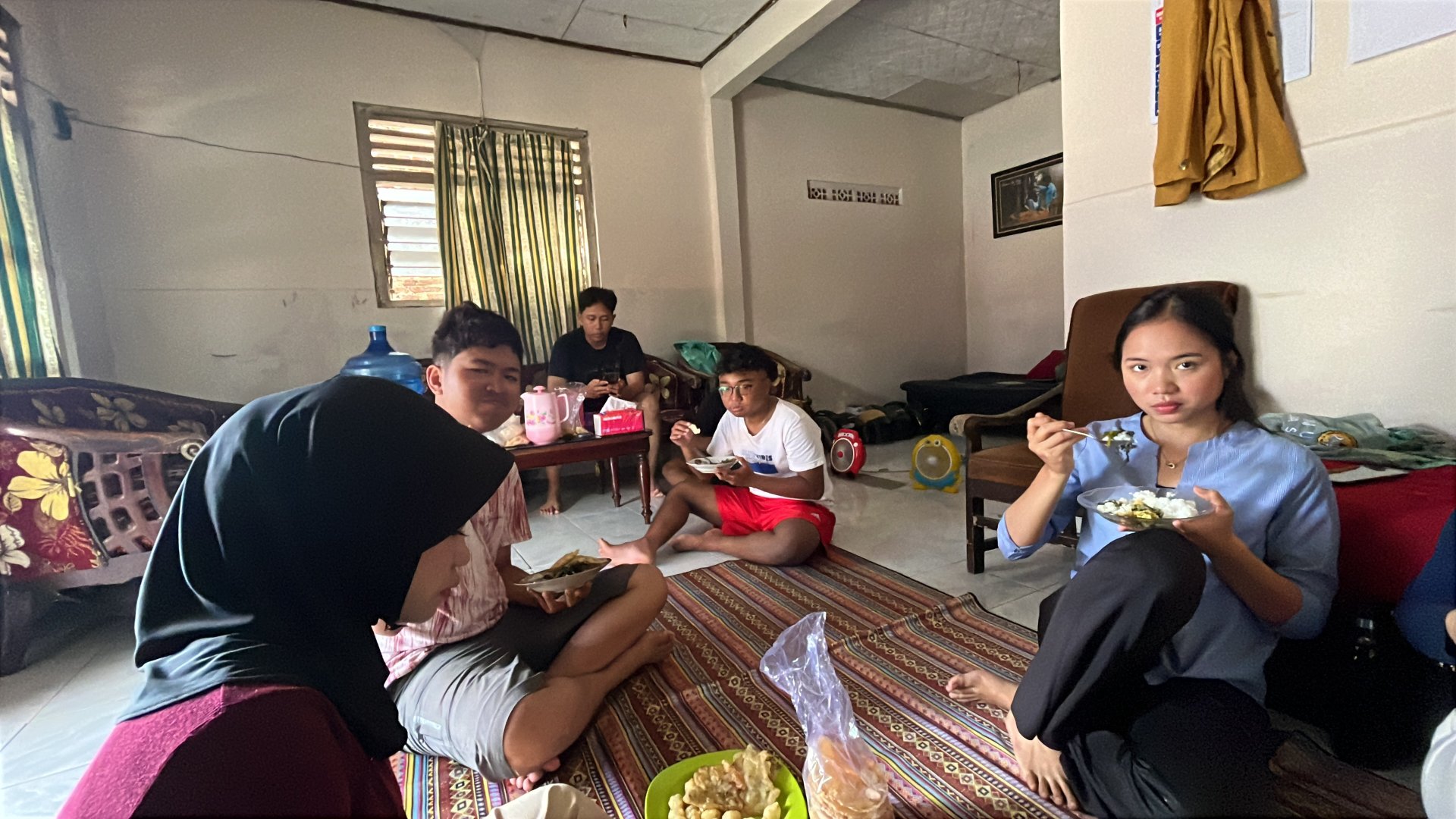 Piket Posko dan Kegiatan Konsumsi