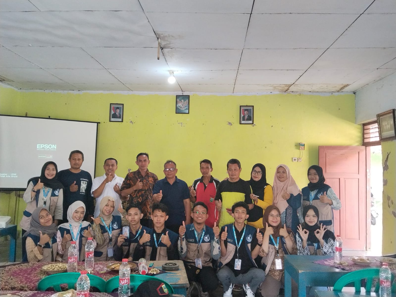 Pemaparan dan koordinasi proker KKN kepada Perangkat balai desa