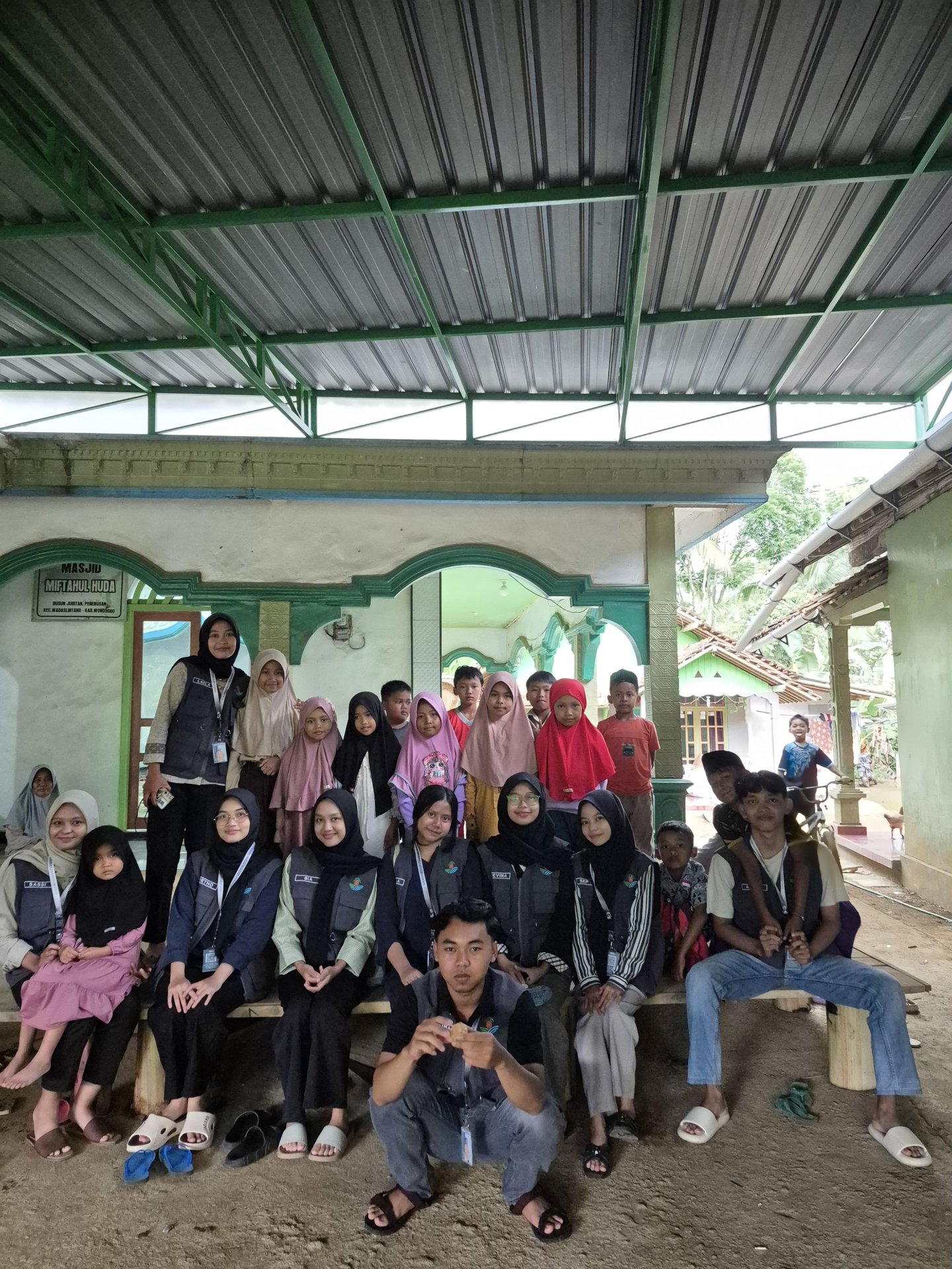 Kunjungan ke Tokoh Masyarakat