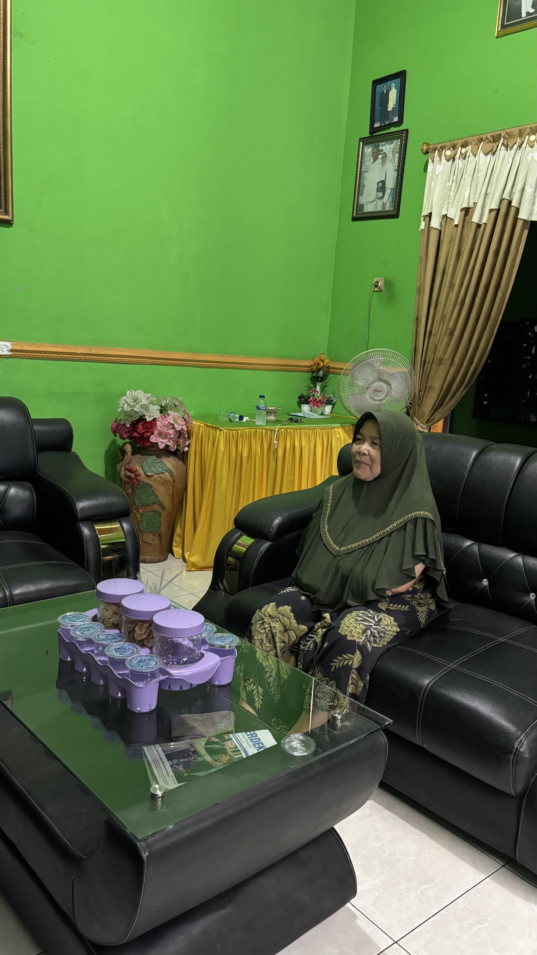 Kunjungan ke kediaman Kades Losari