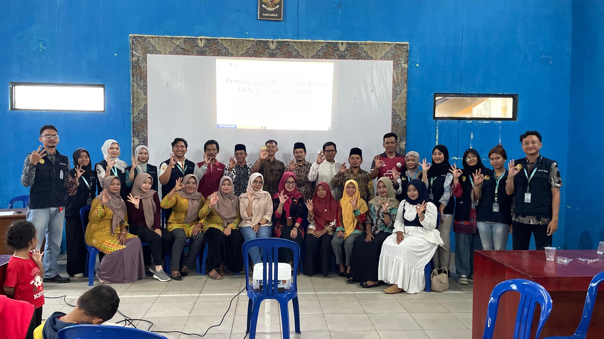 Pemaparan Proker di Balai Desa Besuki