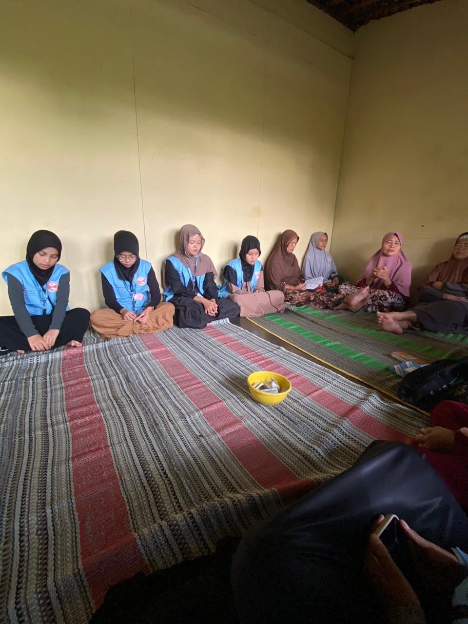 Kunjungan Pengajian RT dan Perkenalan dengan Ibu-Ibu Warga