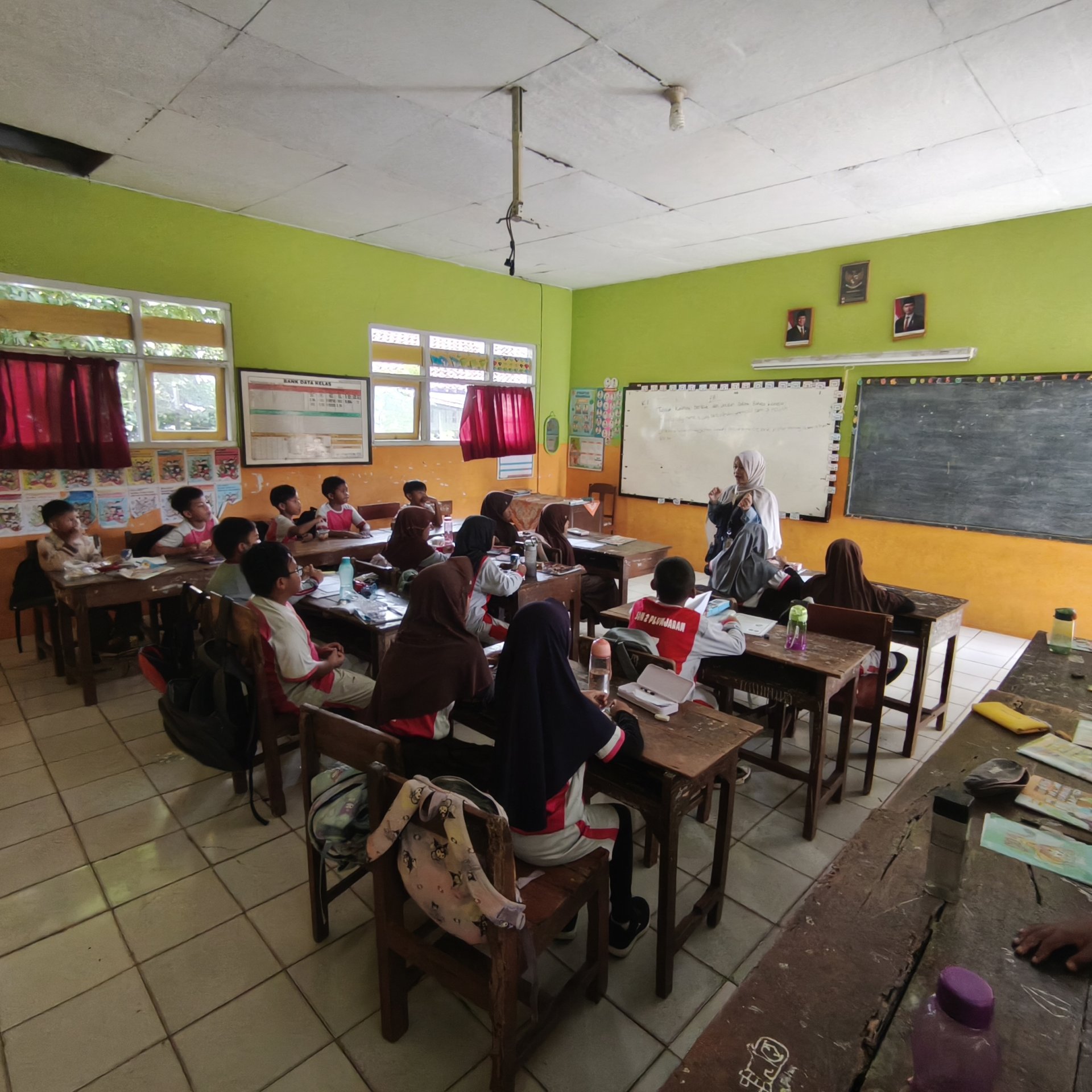 Hari Ketiga KKN: Kunjungan ke Sekolah dan Kegiatan Pengajian Warga