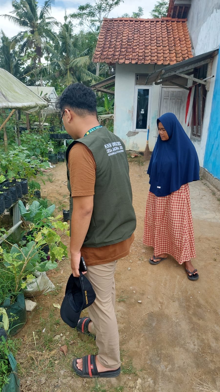 Sowan kepada ketua KWT