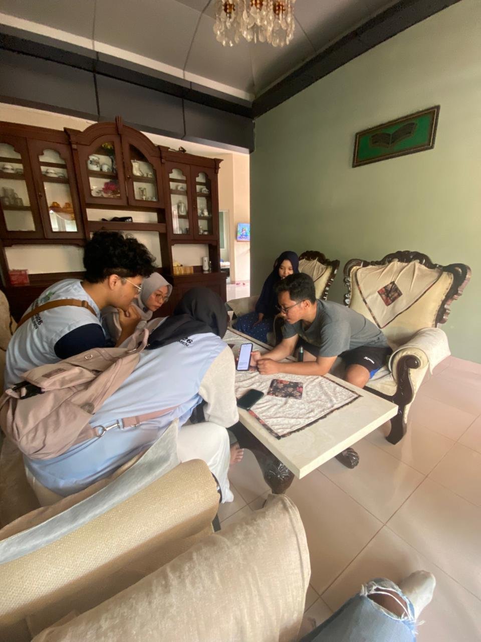 Kunjungan UMKM dan Pemasangan Tampah Petunjuk Posko