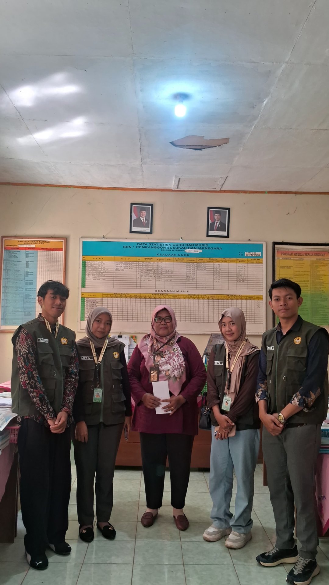 Hari 3.4 (Pemberian surat kepada semua SD di desa Kemranggon)