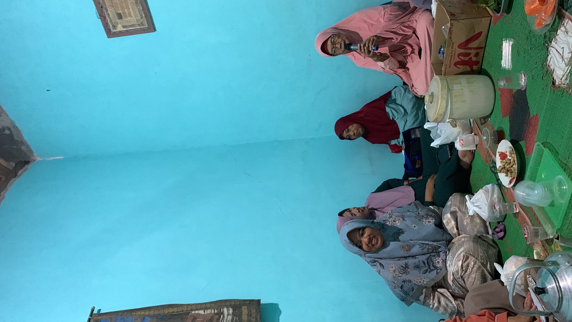 Pengajian Rutin Ibu-Ibu Di Desa Mangli