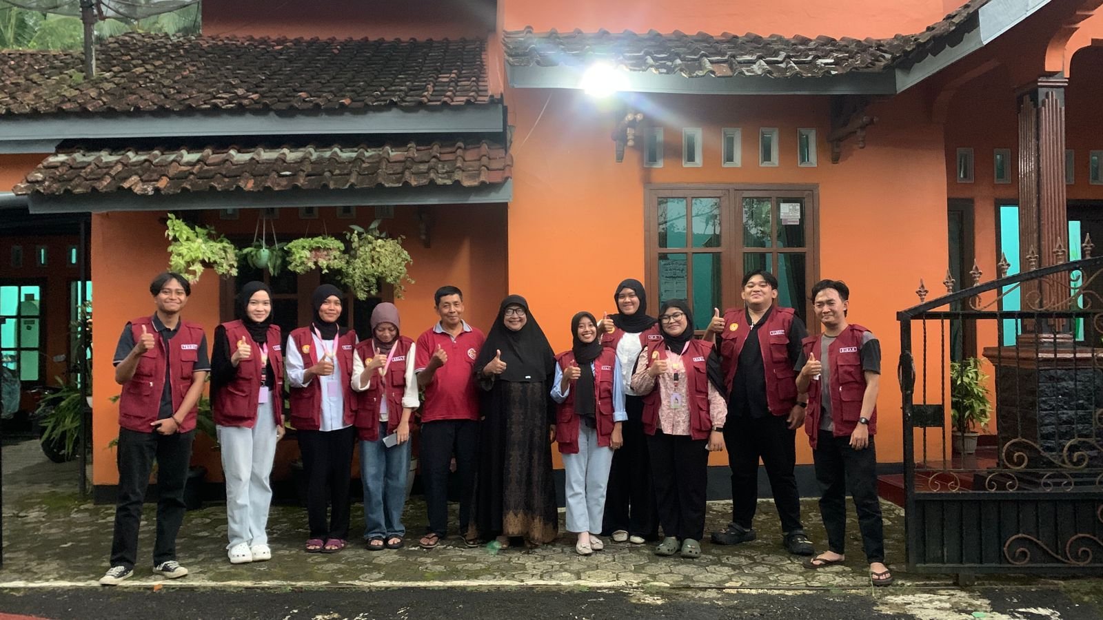 Silaturahmi ke Warga Desa Tanalum Bapak Sumaryo