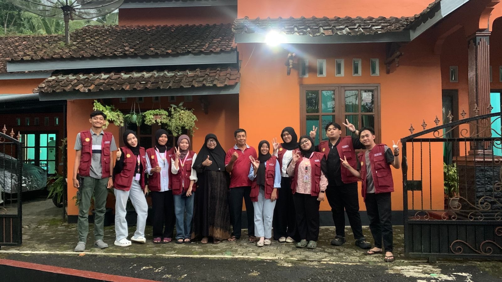 Silaturahmi ke Warga Desa Tanalum Bapak Sumaryo