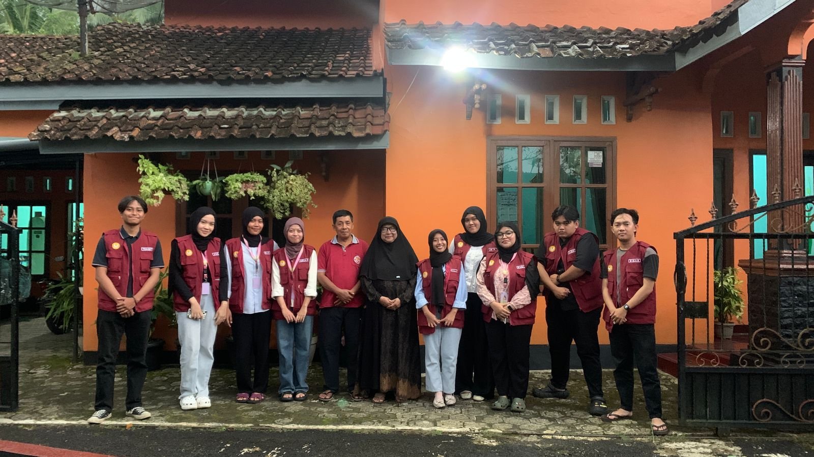 Pendekatan Sosial kepada Masyarakat (Bapak Sumaryo)