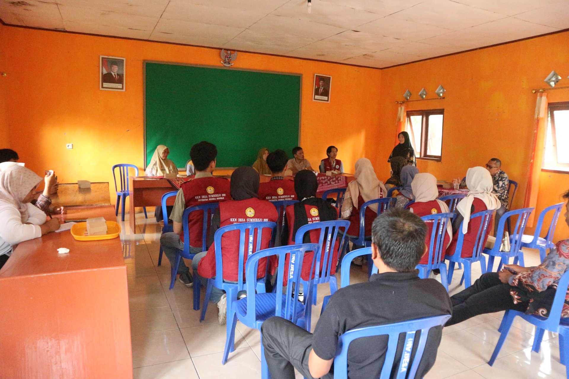 Presentasi Proker, Survei Kelompok Sasaran Proker, dan Evaluasi Perencanaan Proker