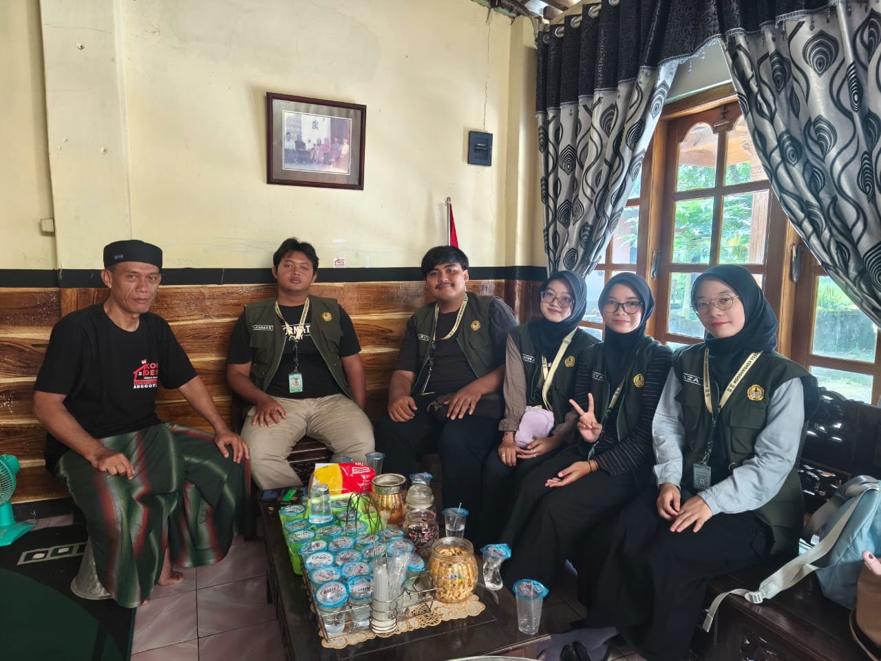 Hari 3.4 (Pemberian surat kepada semua SD di desa Kemranggon)